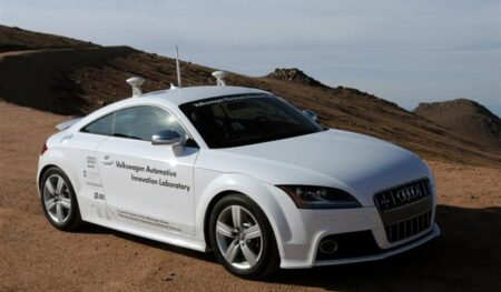 audi-tts-shelley-autonomous-car_خودرو_هوشمند_خودرو بدون راننده