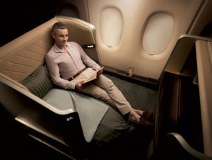 راحتی صندلی خطوط هوایی سنگاپور به محصول ب ام وsingapore-airlines-new-first-class-seat-suite-2