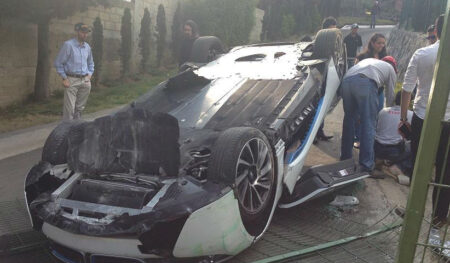 BMW i8 crashed in Mexico_چپ شدن ب ام و i8-3