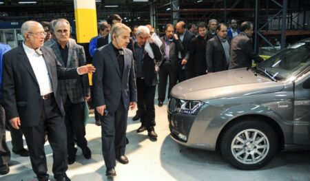 بازدید سخنگوی دولت و وزیر صنعت از ایران خودرو