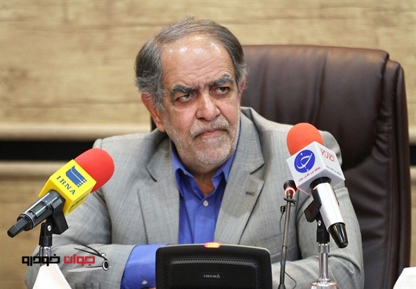 مشاور ارشد رئیس جمهور و دبیر شورای هماهنگی مناطق آزاد_اکبر ترکان