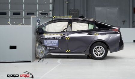 2016-Toyota-Prius-IIHS-testing-تست تصادف تویوتا پریوس 2016