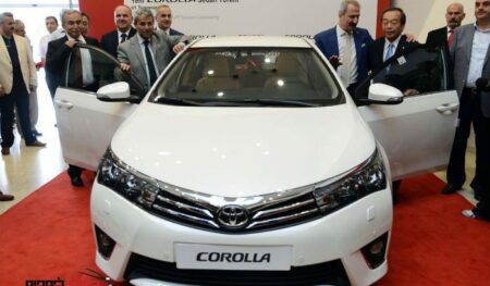 2014-Toyota-Corolla-first-car-rollout-in-Turkey_تویوتا-کرولا-ترکیه