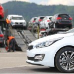 کاهش 73 درصدی واردات خودرو در فروردین ماه امسال