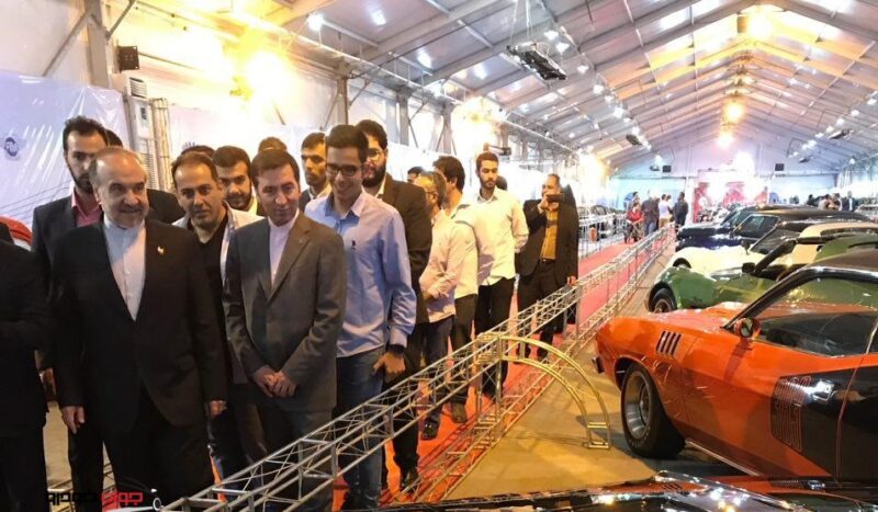 بازدید وزیر ورزش از نمایشگاه خودروهای کلاسیک برج میلاد (6)