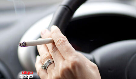 سیگار کشیدن حین رانندگی