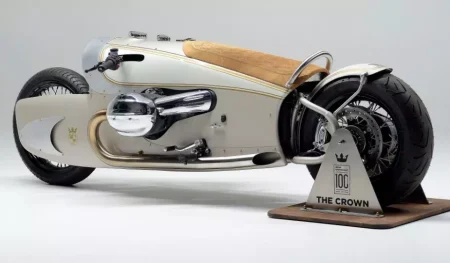 موتورسیکلت R18 با نام کراون