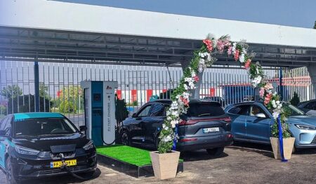 افتتاح دومین ایستگاه شارژ بین شهری خودروهای برقی با حضور وزیر صمت