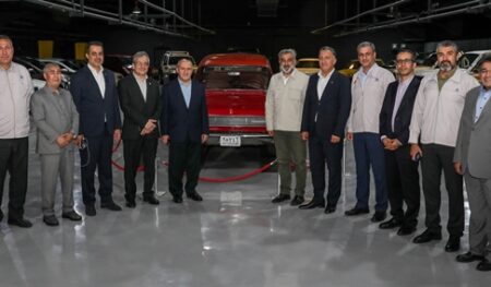 بازدید مدیرعامل بانک پارسیان از پارس خودرو